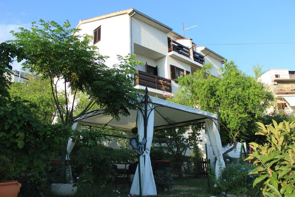 Apartments Petrada Omiš Zewnętrze zdjęcie
