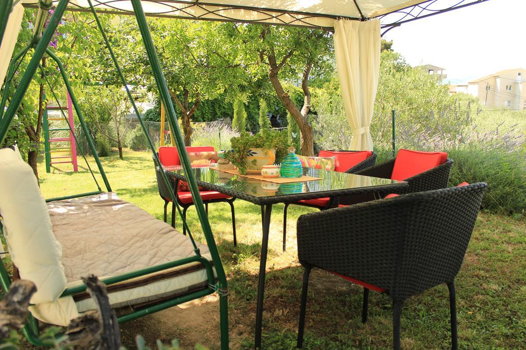 Apartments Petrada Omiš Zewnętrze zdjęcie