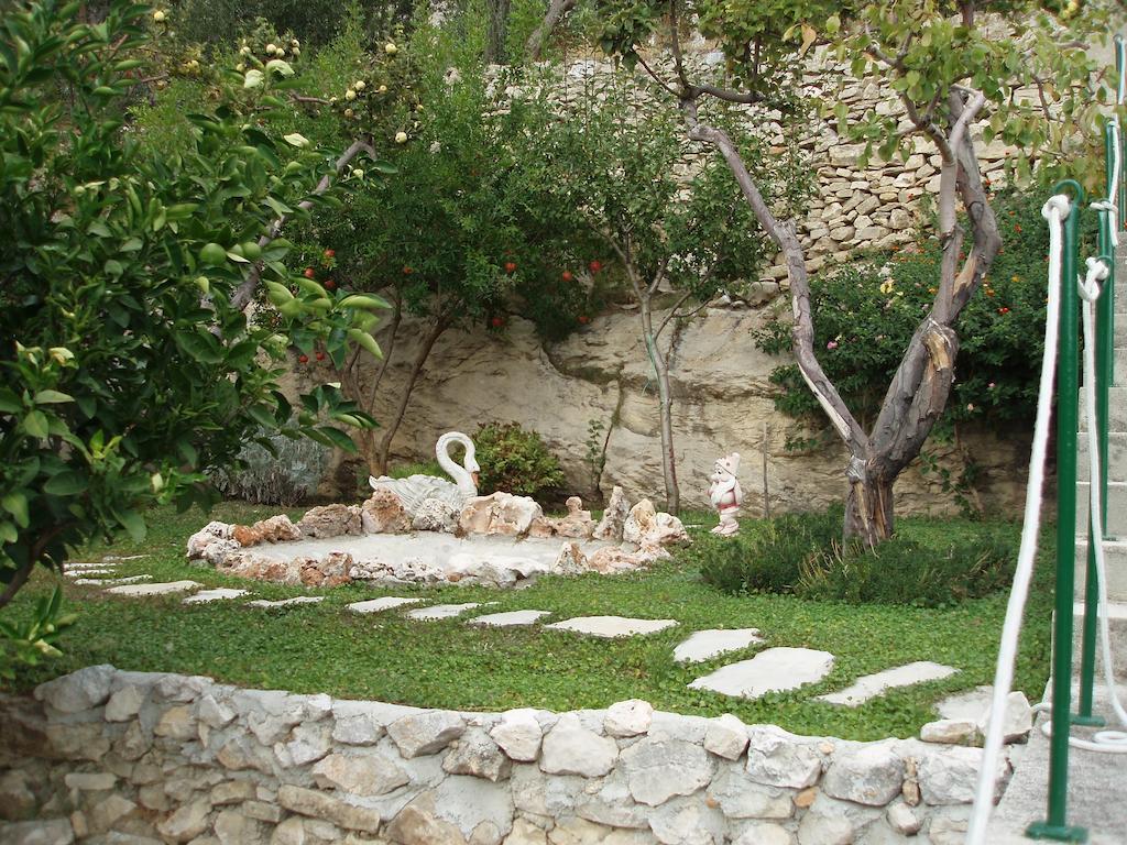Apartments Petrada Omiš Zewnętrze zdjęcie
